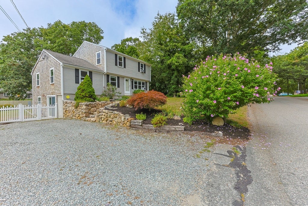 33 Lakefield Rd, Yarmouth, MA, 33 Lakefield Rd, Yarmouth, MA Photo #3