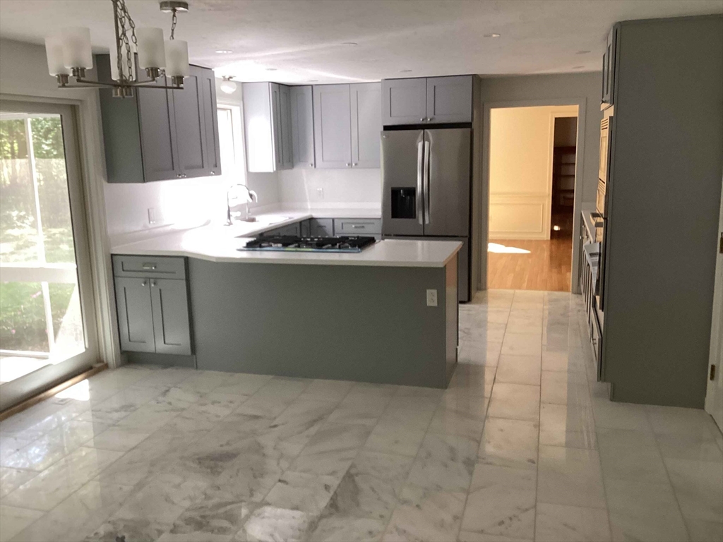 28 Stetson Dr