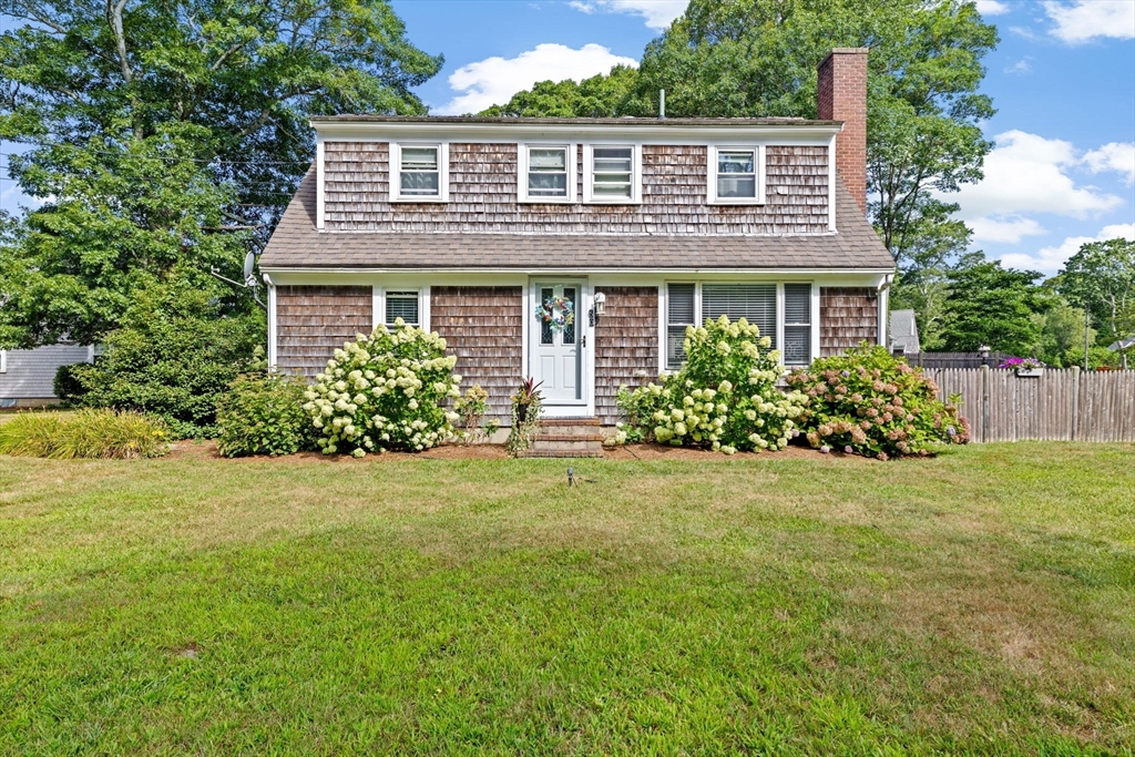 50 Redwood Ln