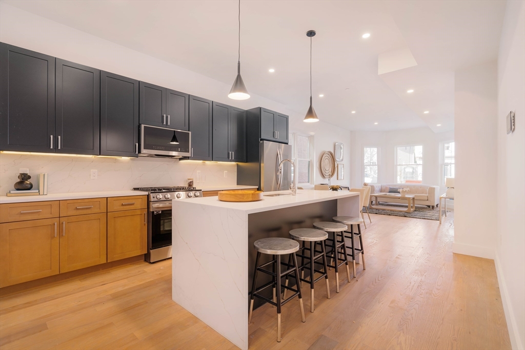 231 Everett Street 101