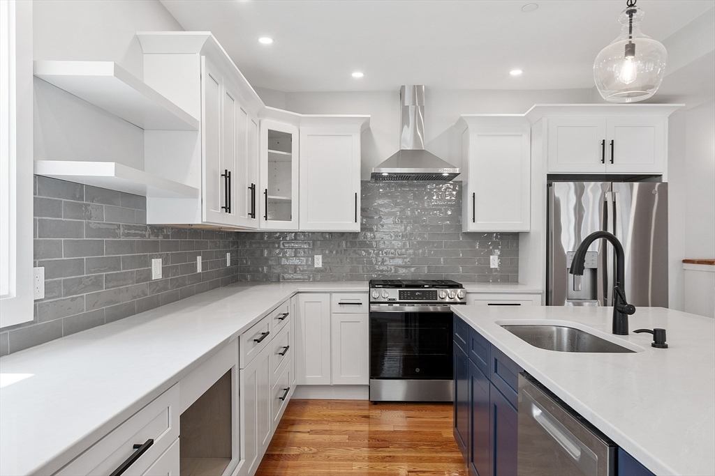67 Essex St 1