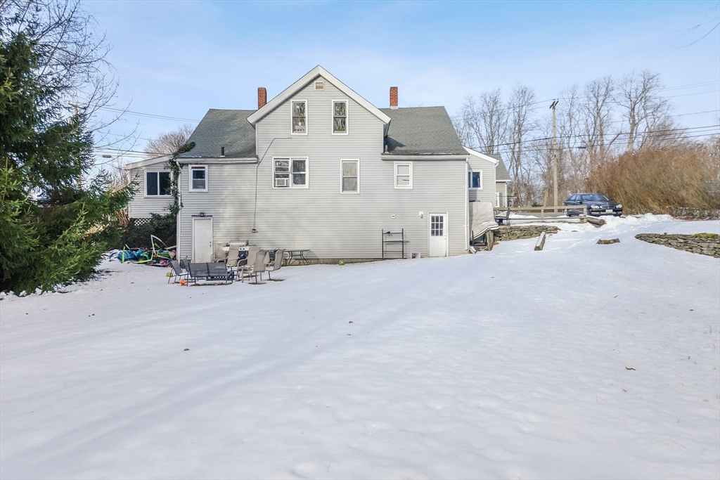 23 Plain St