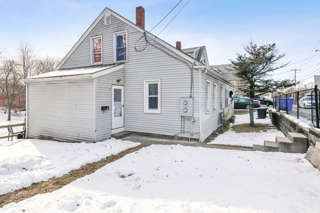 23 Plain St