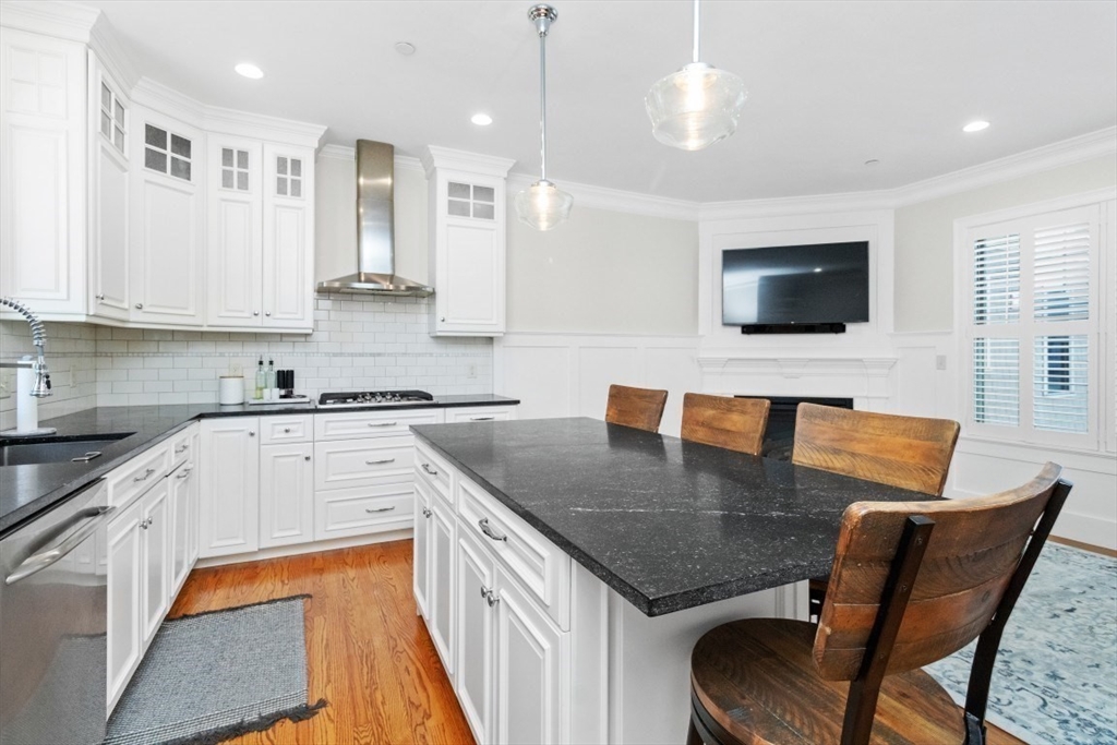 403 Hunnewell St 403