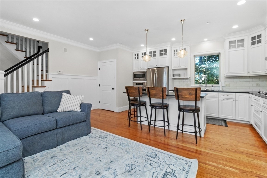 403 Hunnewell St 403