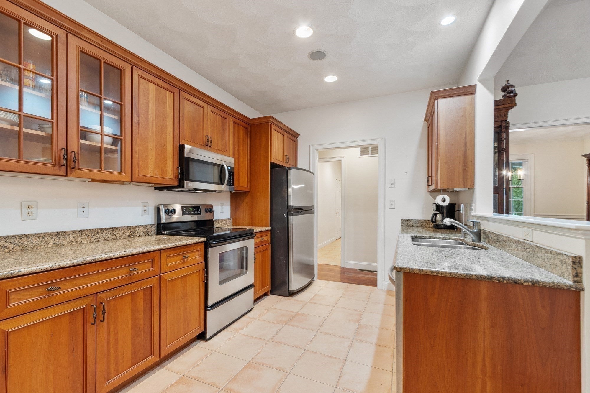 2 Greenbrier Rd, RD, Manchester, MA, 2 Greenbrier Rd, RD, Manchester, MA Photo #4