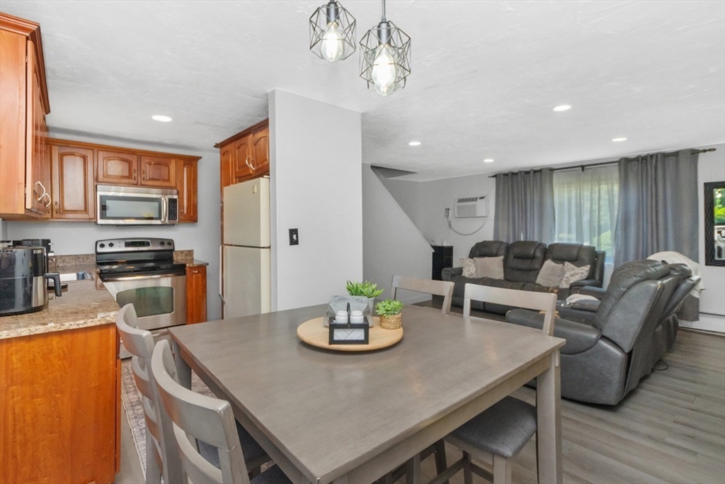108 Bishop Dr 108