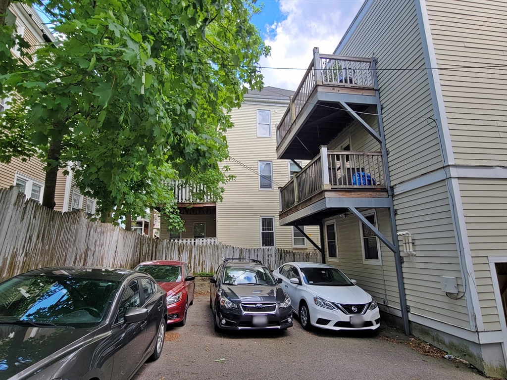 164 Boylston Street