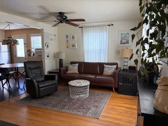 21 Glenwood Avenue, Northampton, MA Photo #13