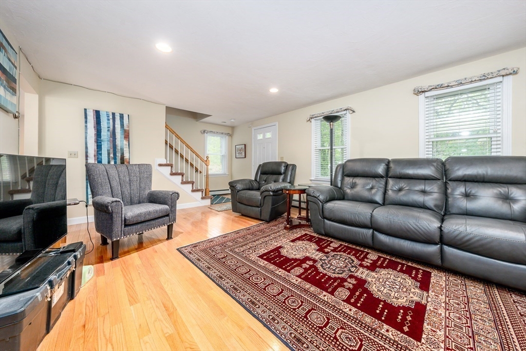 97 Snake Pond Rd
