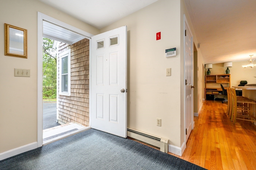 97 Snake Pond Rd