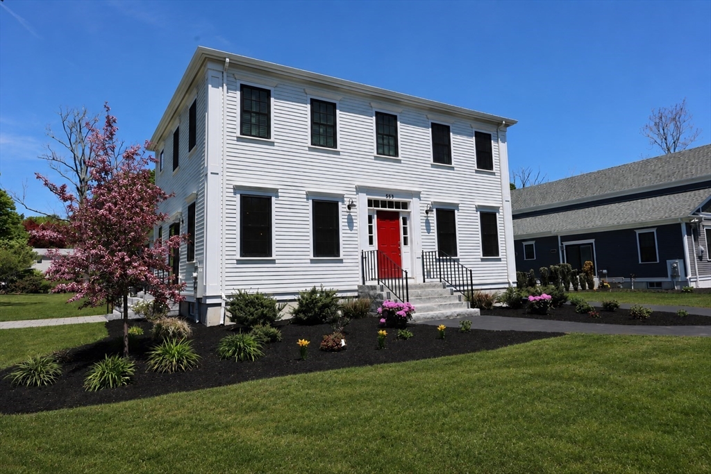 553 Foundry St.