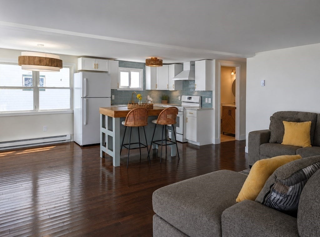 498 No End Blvd 2