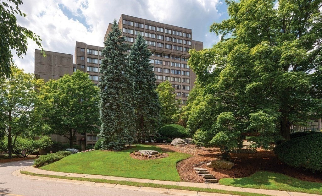 250 Hammond Pond Parkway 705S