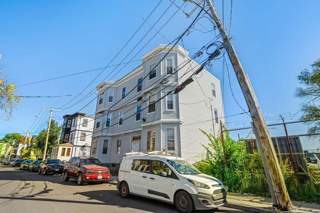 104 Nightingale Street