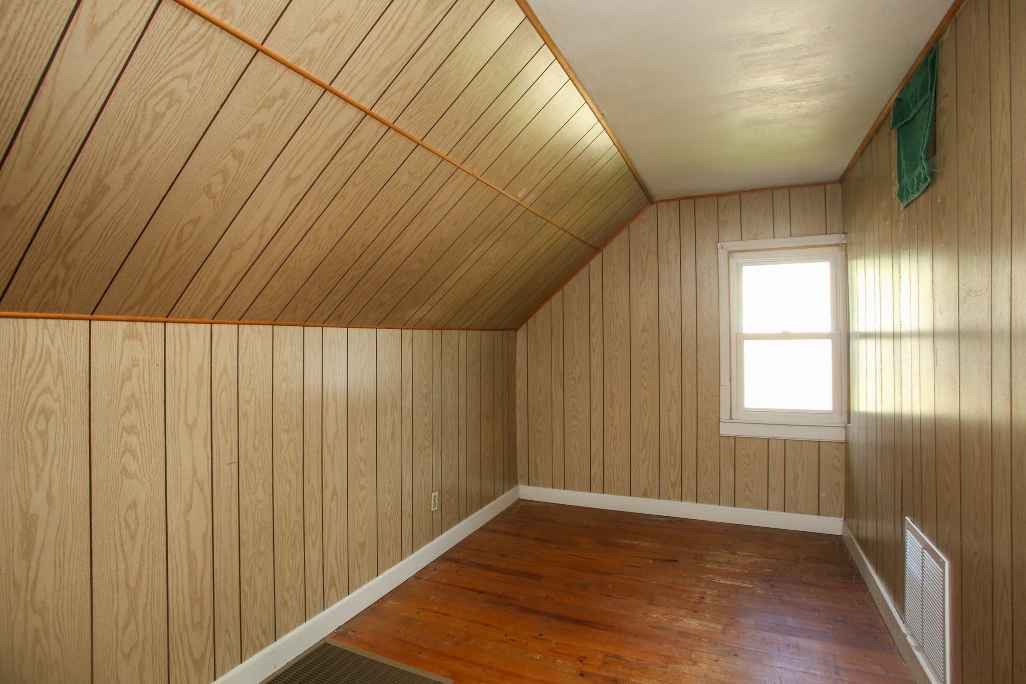 421 Elm St, Pittsfield, MA, 421 Elm St, Pittsfield, MA Photo #16