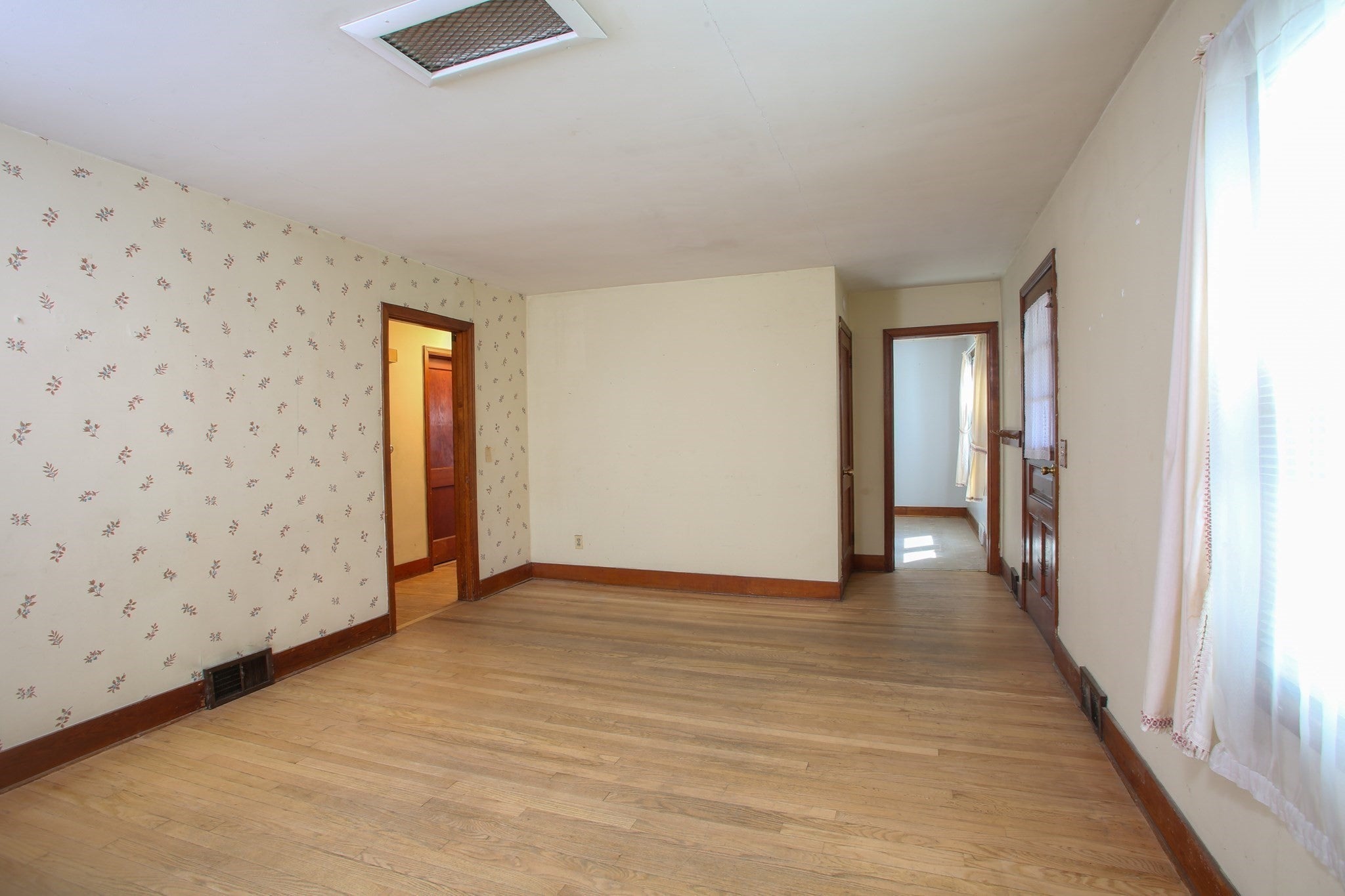 421 Elm St, Pittsfield, MA, 421 Elm St, Pittsfield, MA Photo #13