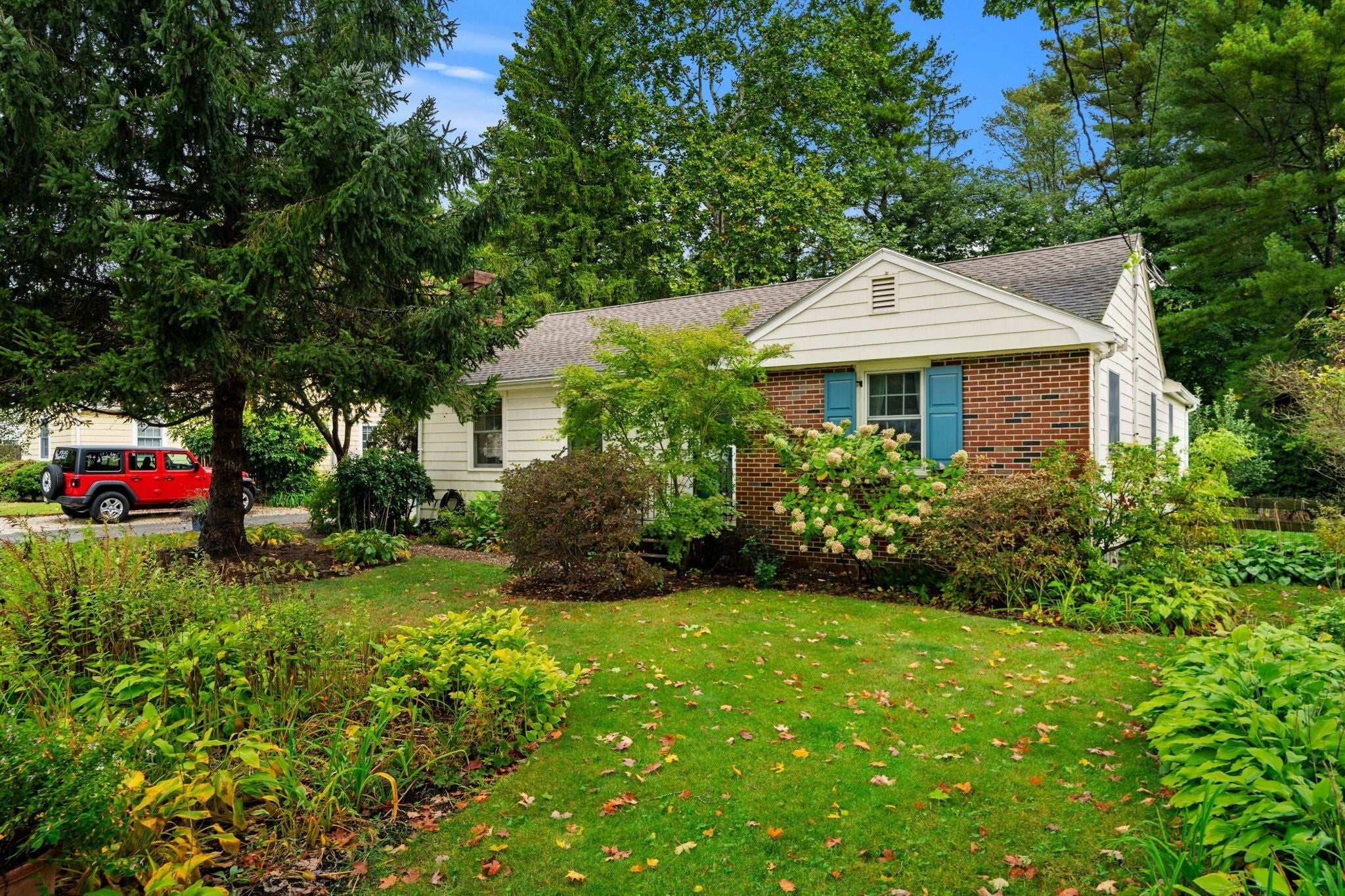 14 Ortins Rd, Hamilton, MA, 14 Ortins Rd, Hamilton, MA Photo #5