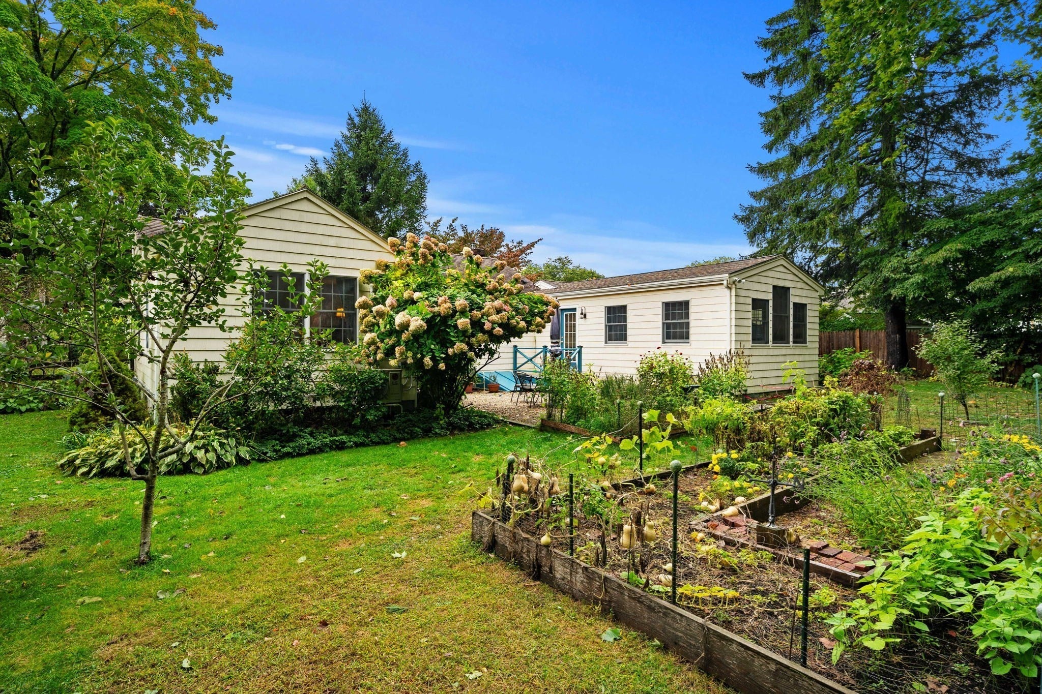 14 Ortins Rd, Hamilton, MA, 14 Ortins Rd, Hamilton, MA Photo #3