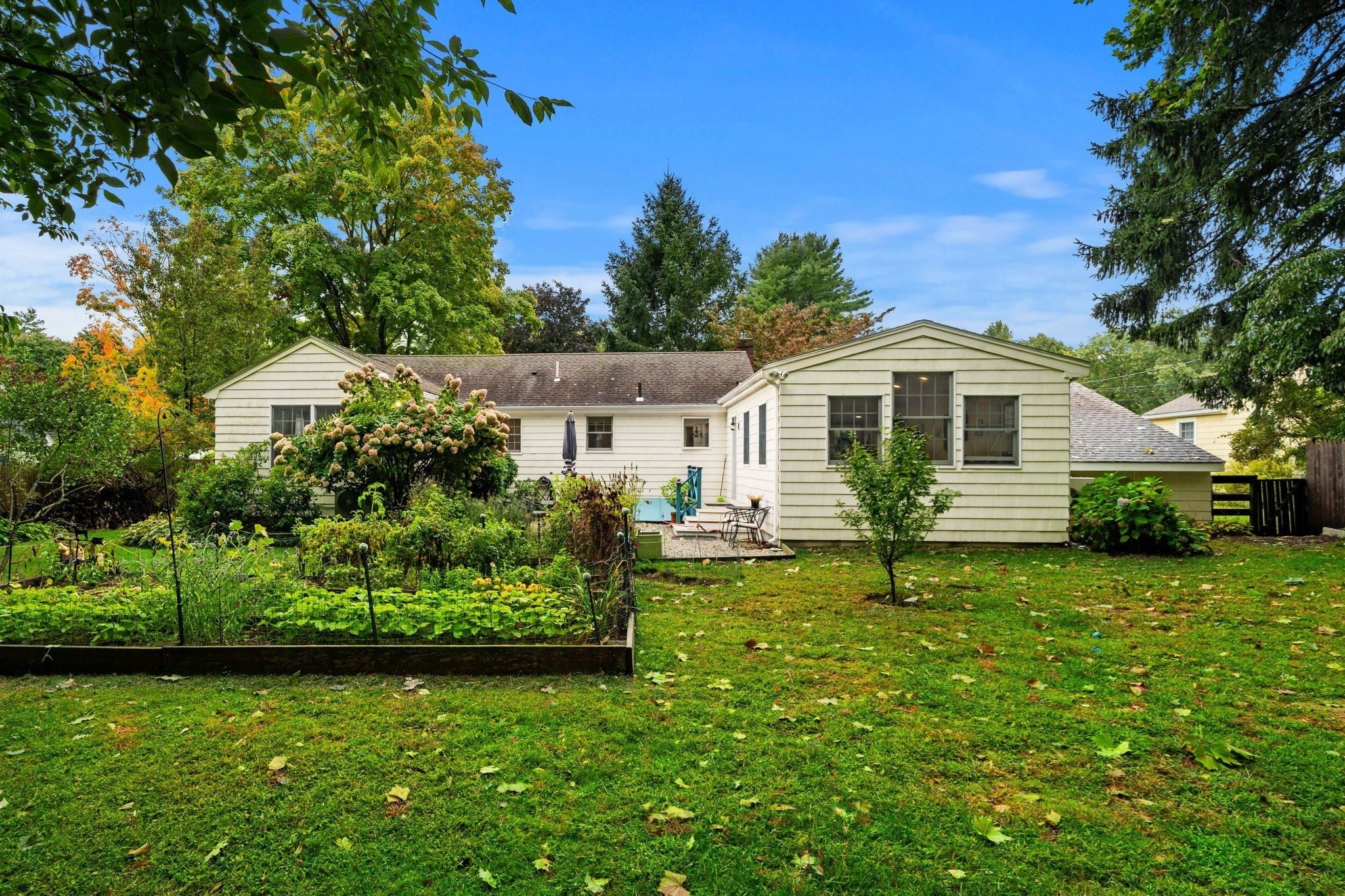14 Ortins Rd, Hamilton, MA, 14 Ortins Rd, Hamilton, MA Photo #4