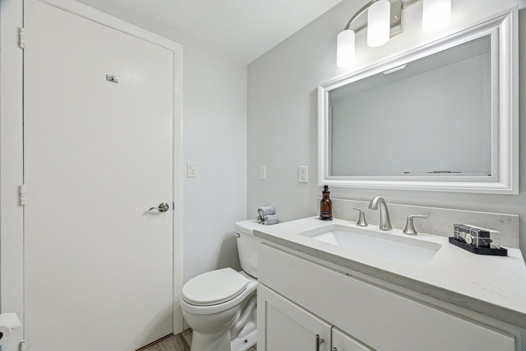 20 Hammond Pond Pkwy #506, Newton, MA, 20 Hammond Pond Pkwy #506, Newton, MA Photo #27
