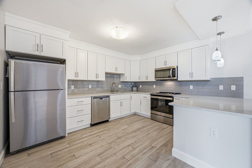 20 Hammond Pond Pkwy #506, Newton, MA, 20 Hammond Pond Pkwy #506, Newton, MA Photo #15