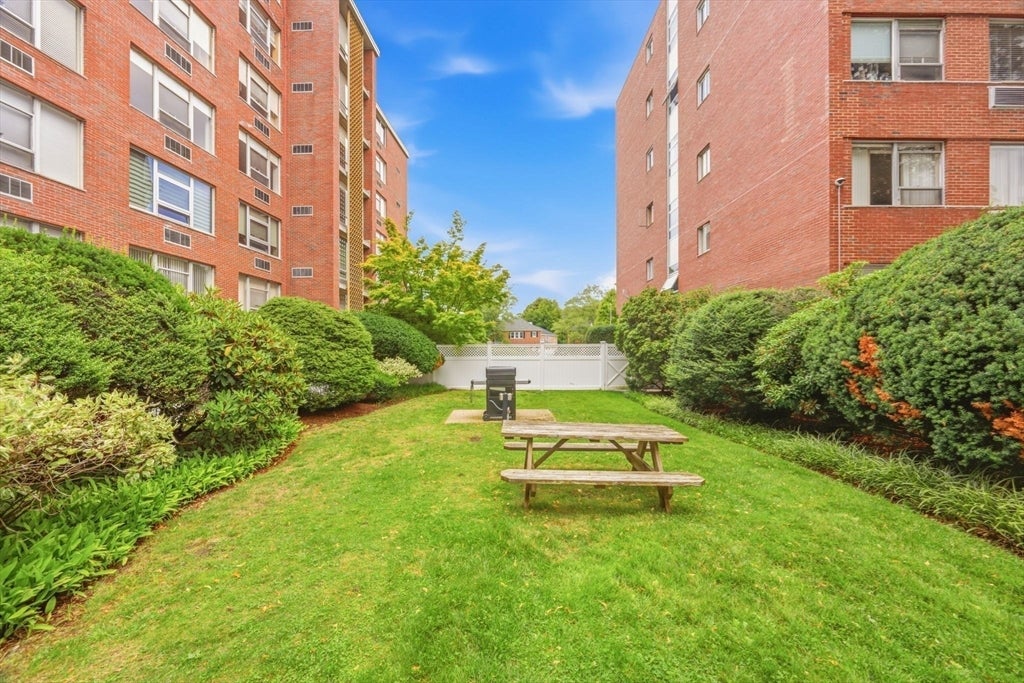 20 Hammond Pond Pkwy #506, Newton, MA, 20 Hammond Pond Pkwy #506, Newton, MA Photo #36