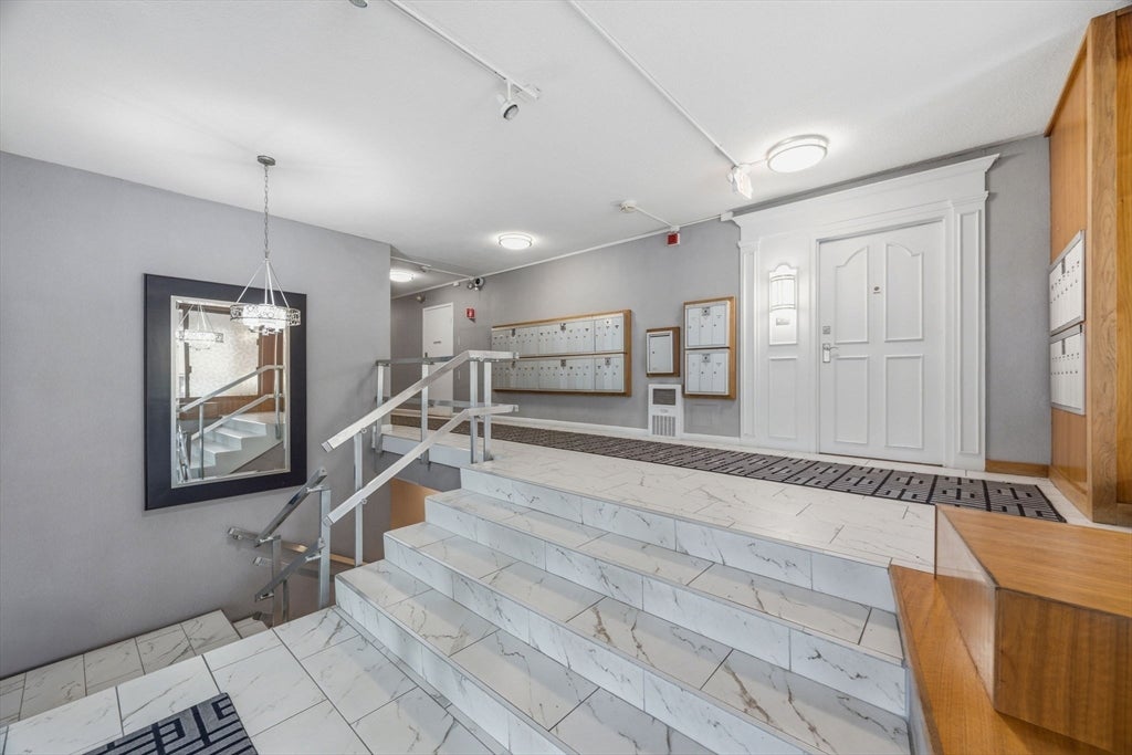 20 Hammond Pond Pkwy #506, Newton, MA, 20 Hammond Pond Pkwy #506, Newton, MA Photo #8
