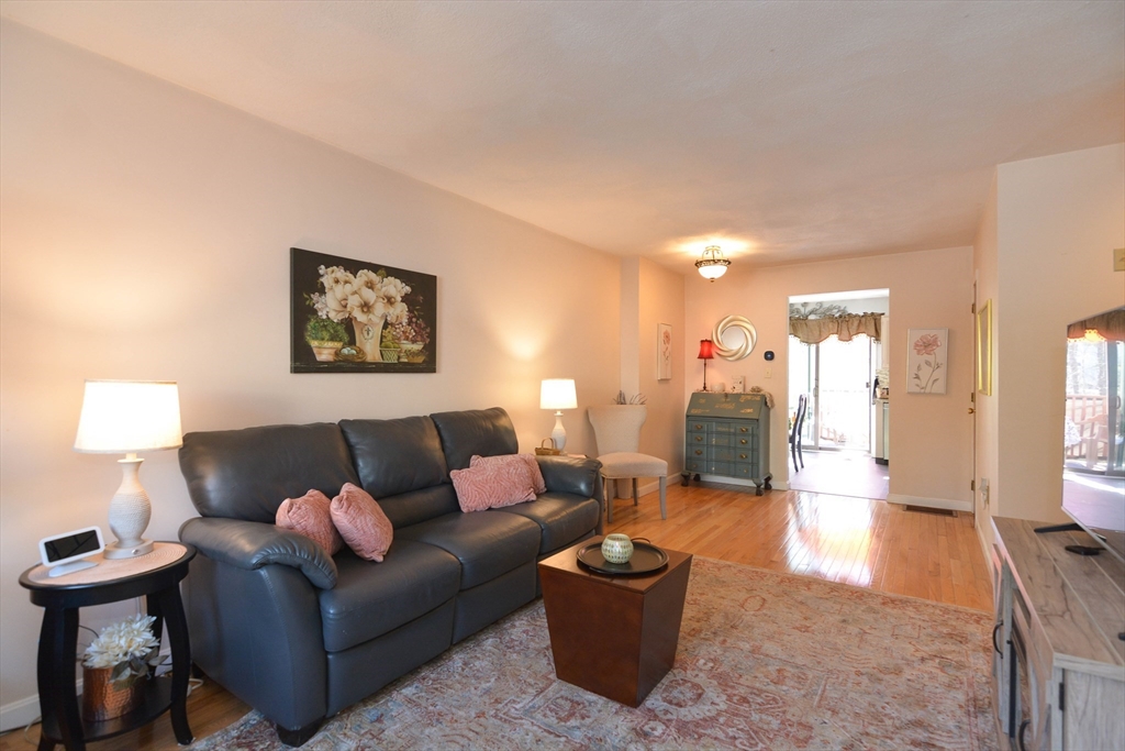 189 Farrwood Dr 189