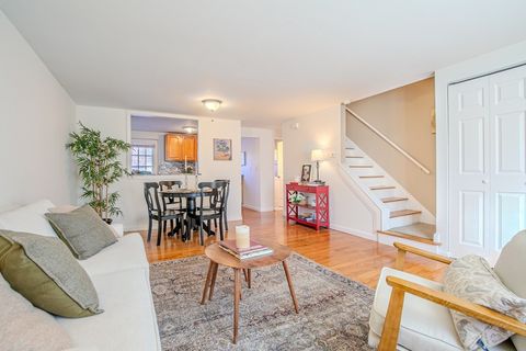 156 Kingston St 156 North Andover MA 01845