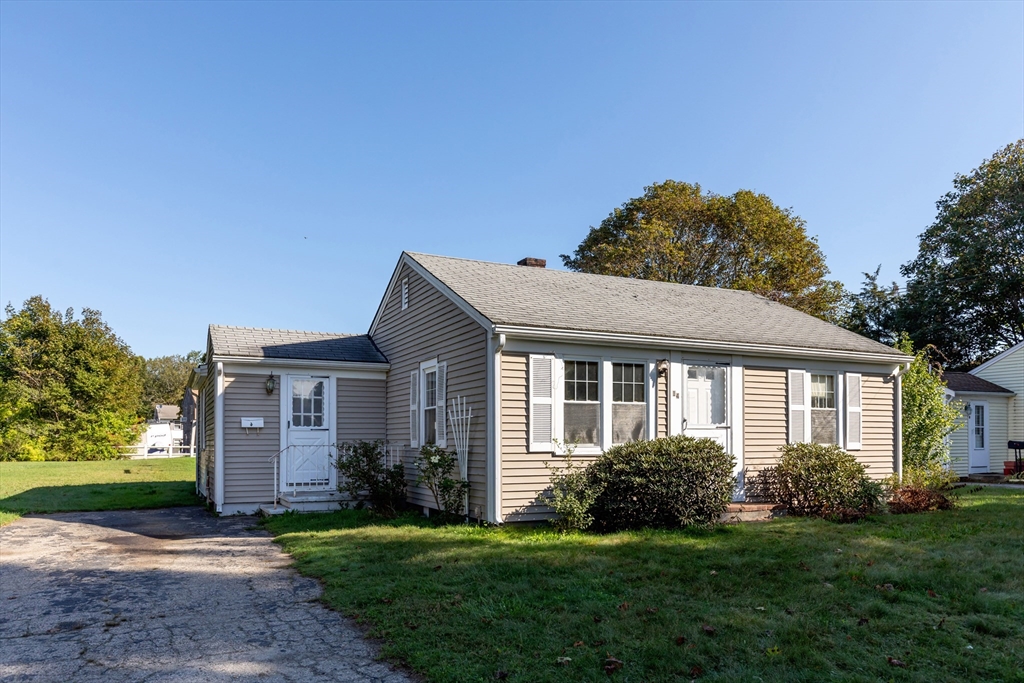 14 Sharon Dr