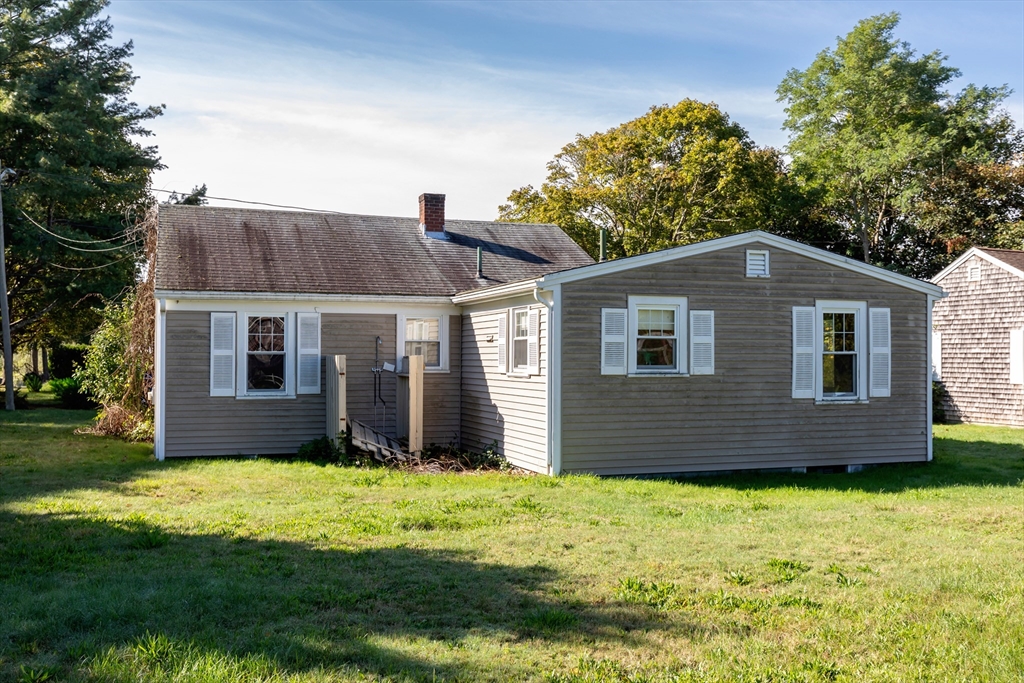 14 Sharon Dr