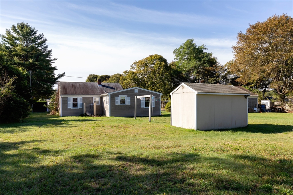14 Sharon Dr