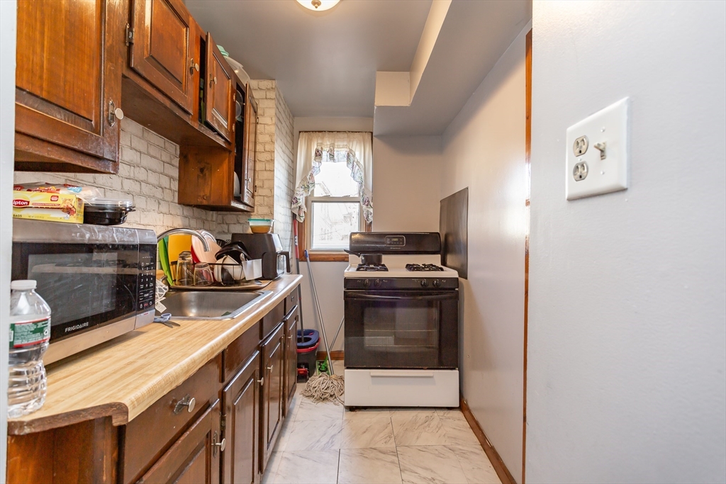1 Sylvia Ct