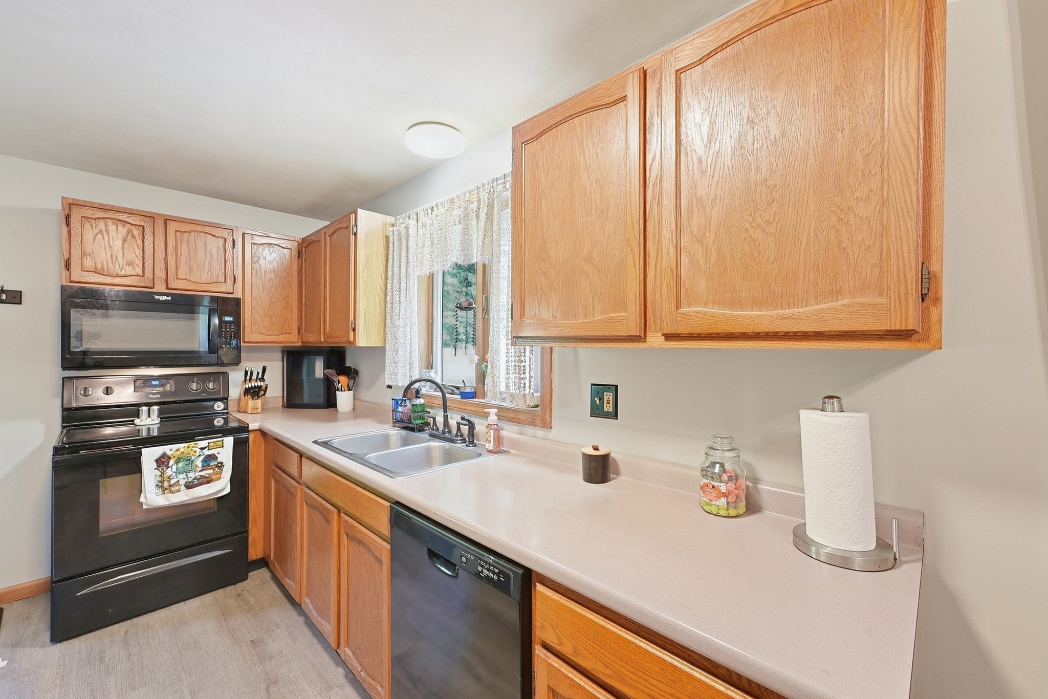 24 Old Thompson Street, Palmer, MA Photo #7