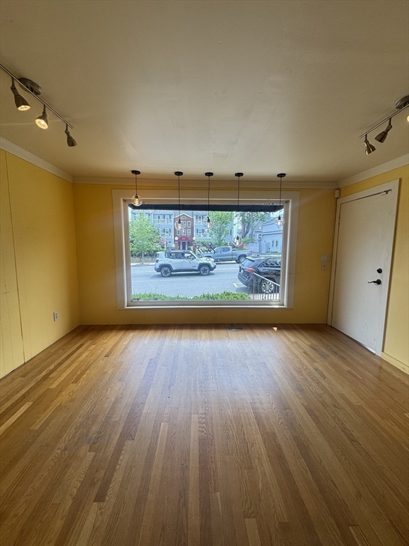 212 Humphrey St