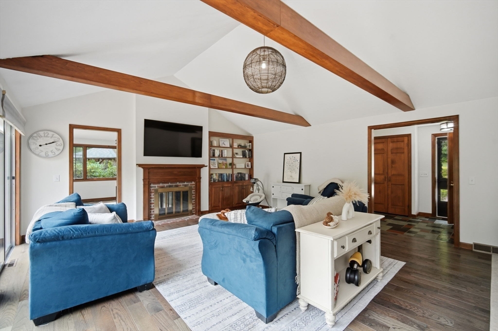 98 Hollow Road, Brimfield, MA Photo #5