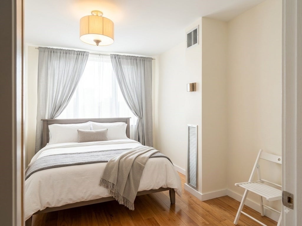 1731 Beacon St #206, Brookline, MA, 1731 Beacon St #206, Brookline, MA Photo #4