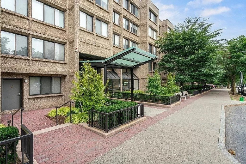 1731 Beacon St #206, Brookline, MA, 1731 Beacon St #206, Brookline, MA Photo #8