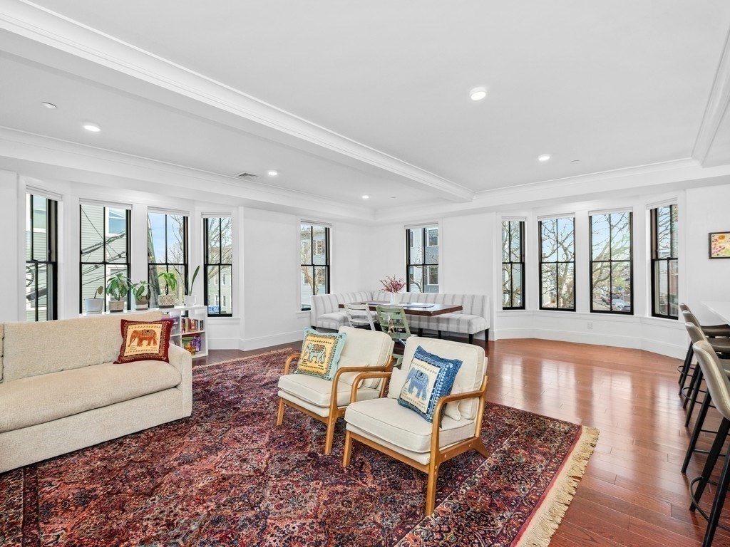 324 Bunker Hill Street 201