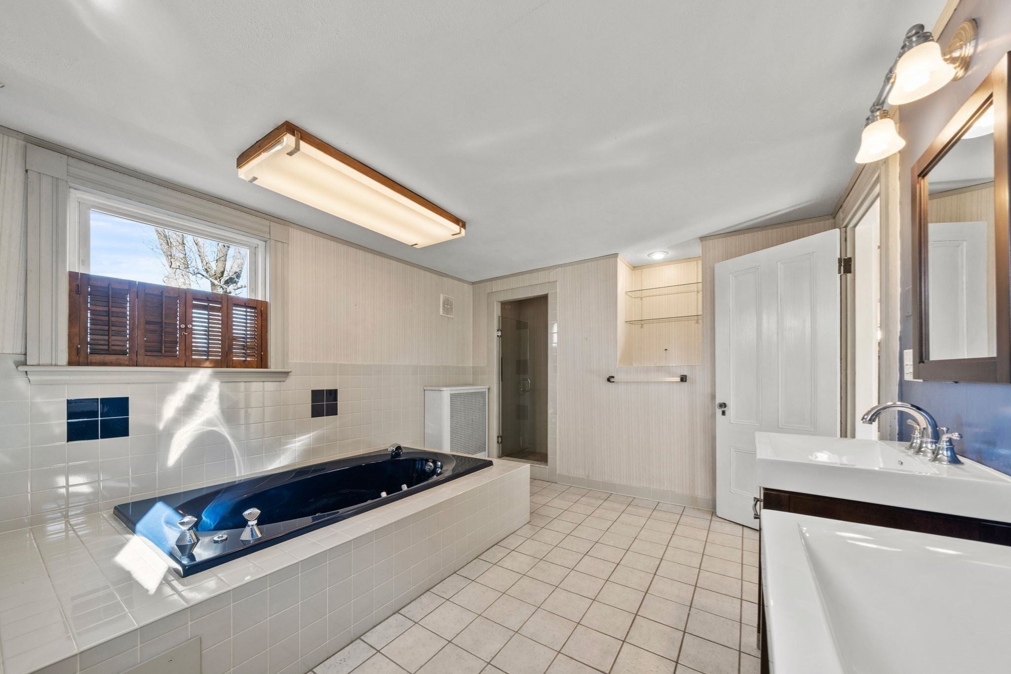 5 Warren Ave, Woburn, MA, 5 Warren Ave, Woburn, MA Photo #14