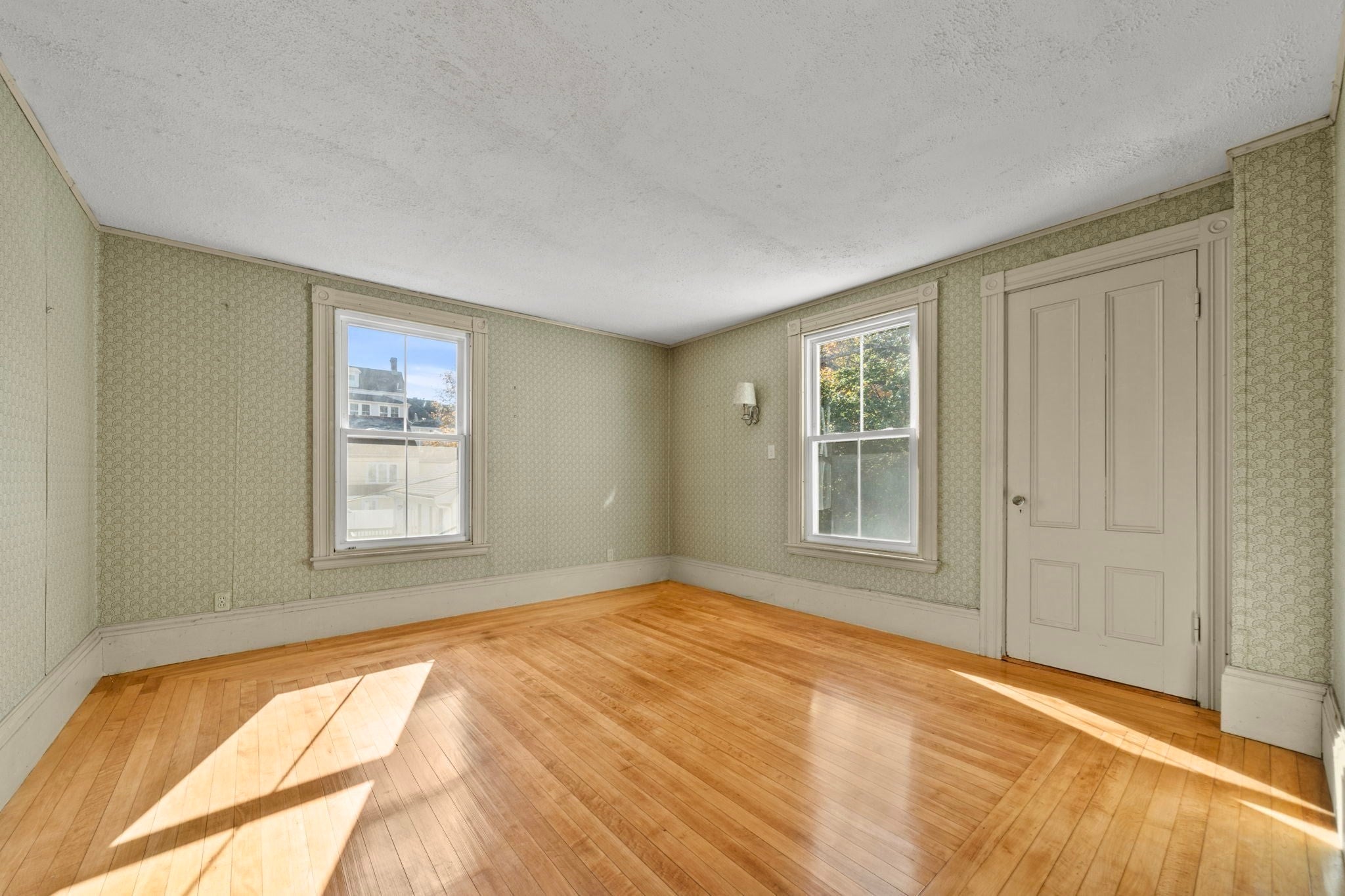 5 Warren Ave, Woburn, MA, 5 Warren Ave, Woburn, MA Photo #19