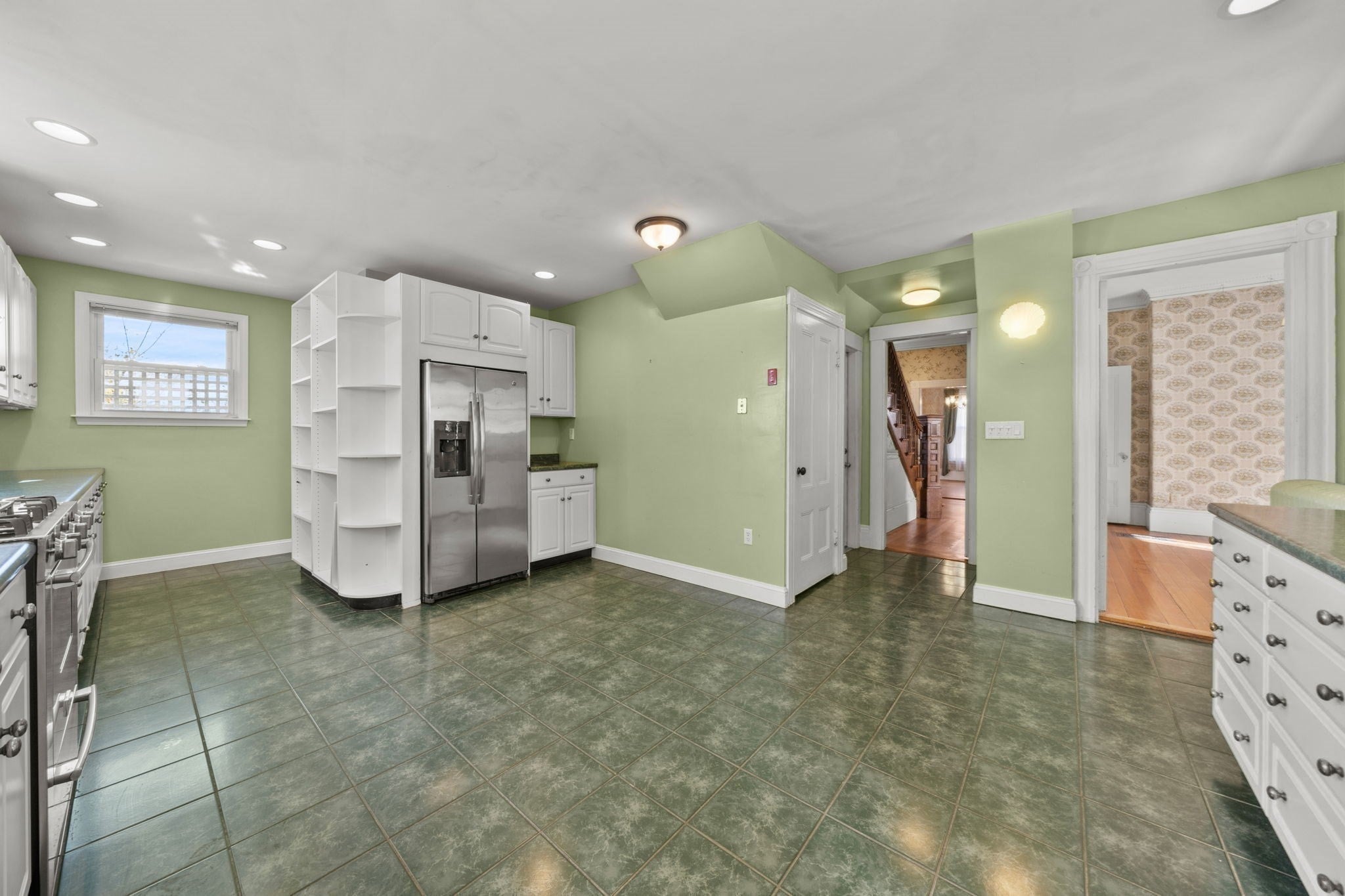 5 Warren Ave, Woburn, MA, 5 Warren Ave, Woburn, MA Photo #12