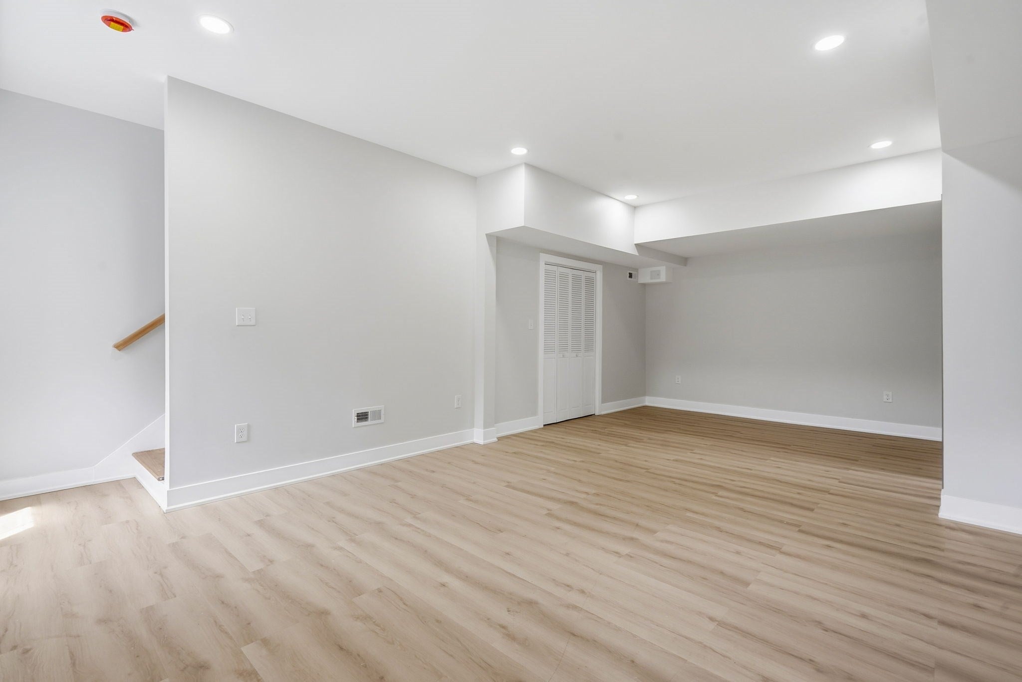 1 Doris Dr #1, Chelmsford, MA Photo #11