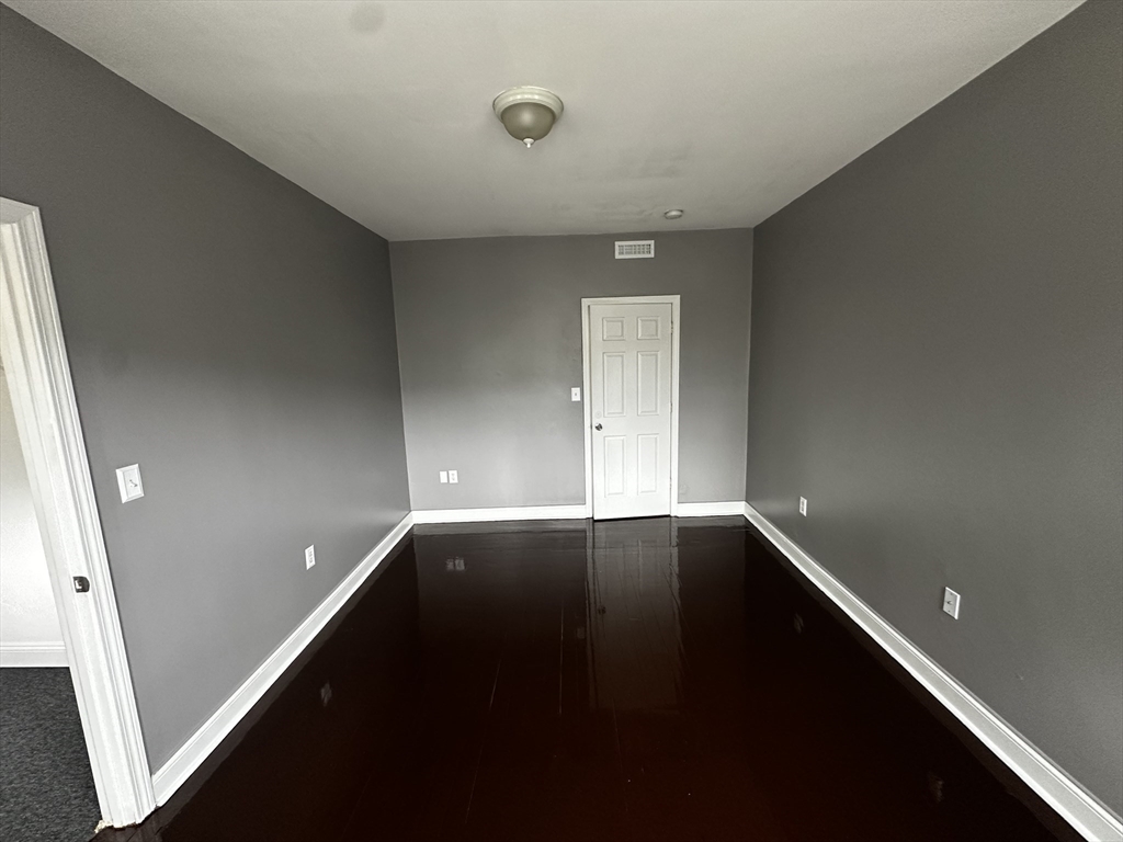 12 Hiawatha Rd 3