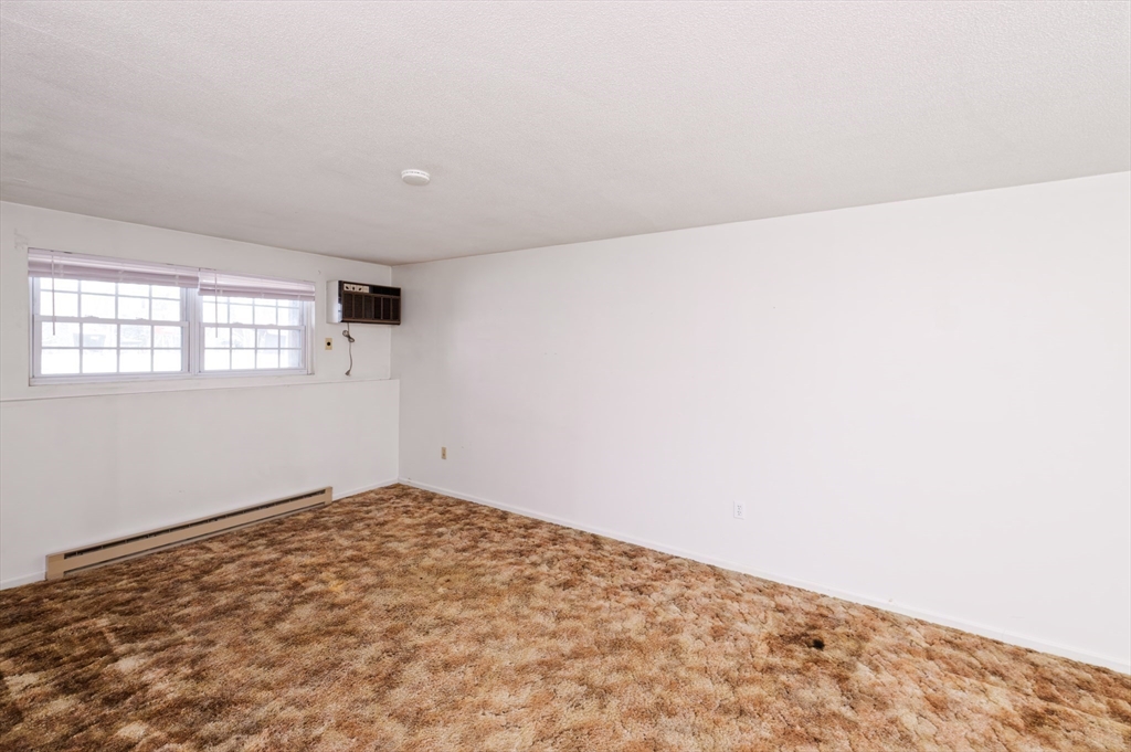39 Pleasant St B4
