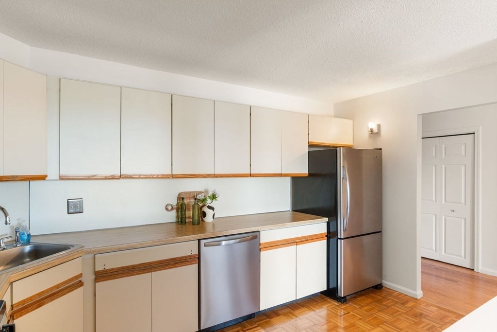 141 Coolidge Avenue #517, Watertown, MA, 141 Coolidge Avenue #517, Watertown, MA Photo #9