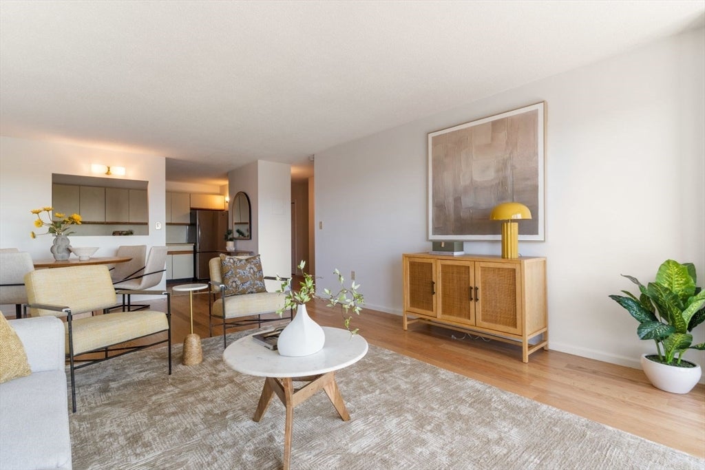 141 Coolidge Avenue 517