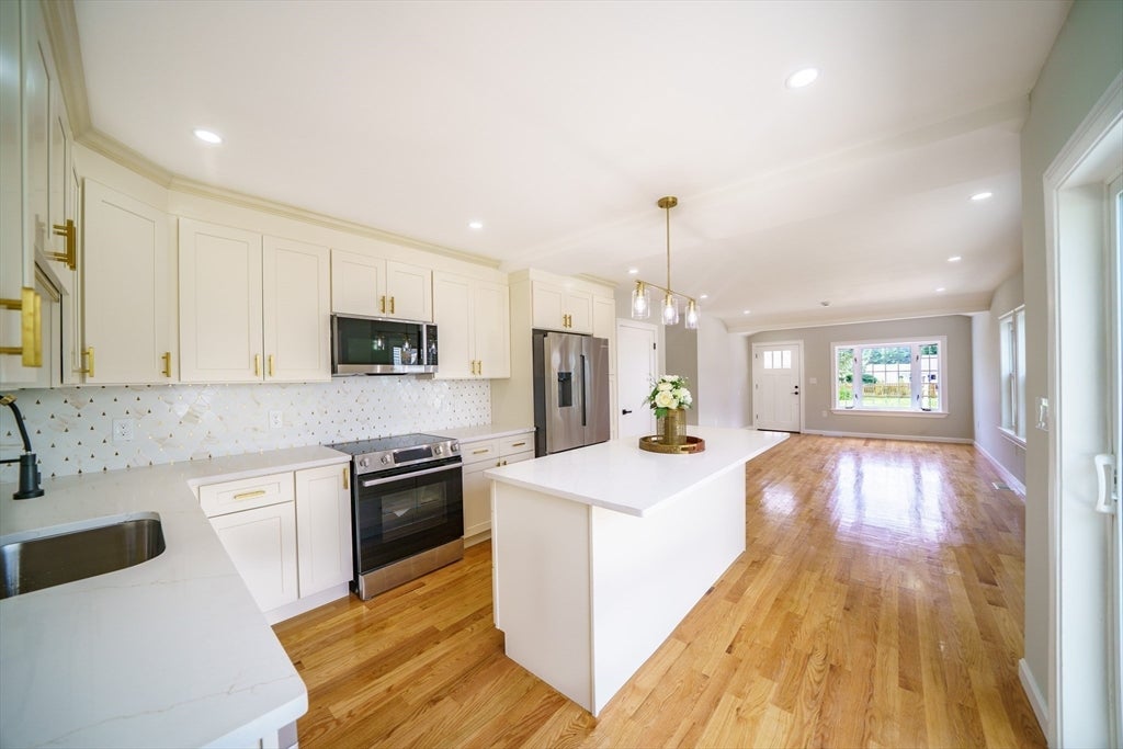 124 Magoun Ave
