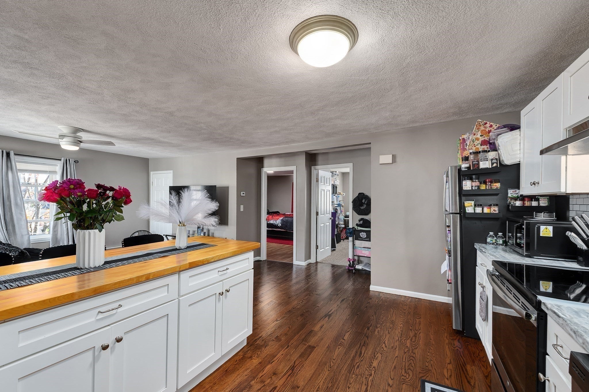27 Holten St, Danvers, MA Photo #17